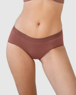 Semi Low-Rise Smooth Hiphugger Knicker -Leonisa Sale Store 012686 922 1200X1500 2
