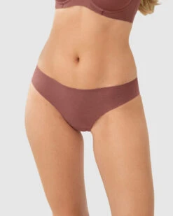 No Ride-Up Seamless Thongknicker -Leonisa Sale Store 012720 922 1200X1500 2