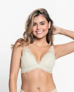 Scalloped Lace Wireless Bralette 31 Scalloped Lace Wireless Bralette -Leonisa Sale Store 091012 253 1200x1500 2022 UPD 4