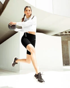 Short-Cut String Hoodie Sport Silhouette 9 Short-Cut String Hoodie Sport Silhouette -Leonisa Sale Store 195366 000 1200X1500 5