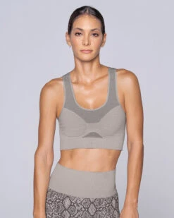 Reversible High-tech Seamless Sports Bra -Leonisa Sale Store 195369 750 1200X1500 3