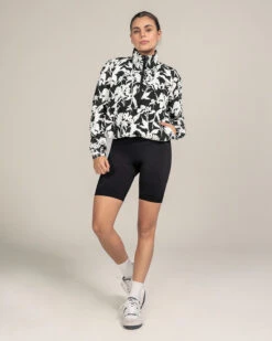 Quick Dry Active Jacket With Front Pocket -Leonisa Sale Store 195404 016 1200X1500 3