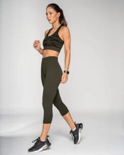 Seamless Capri LeggingQuick-Dry For Extra Breathability -Leonisa Sale Store 195558P 695 1200X1500 3