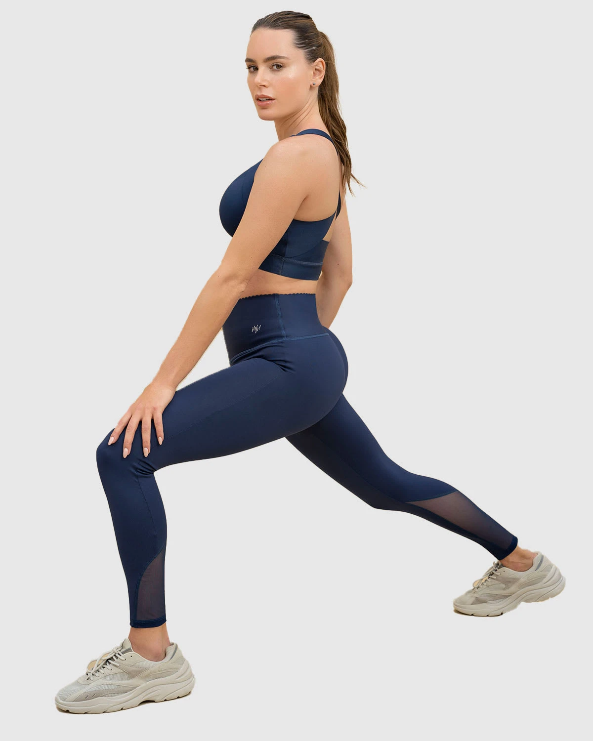 Sports Legging With Antibacterial Technology Infused With Aloe Vera 9 Sports Legging With Antibacterial Technology Infused With Aloe Vera - Image 9