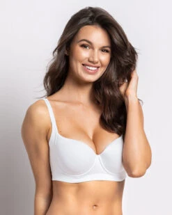 Tirangle Bra High Coverage Underarm And Back -Leonisa Sale Store 71339 000 1200X1500 1
